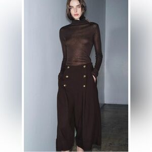 Wool Buttoned Shorts